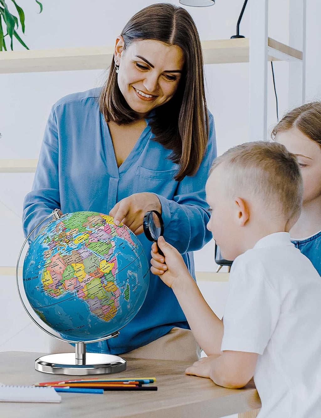 9" LED Illuminated World Globe with Stand and Heavy Metal Base O401822