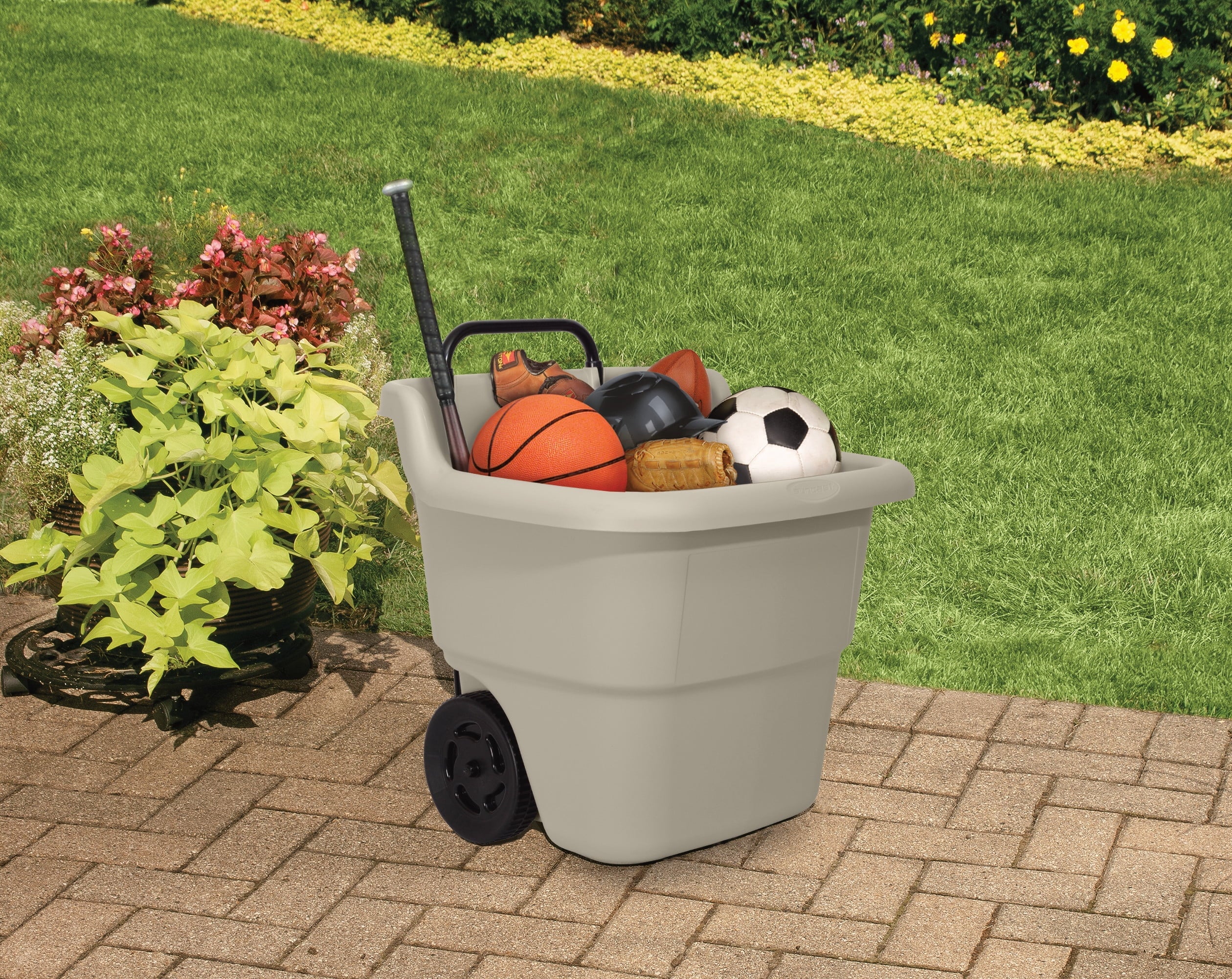 15 Gallon Resin Rolling Lawn Utility Cart O686