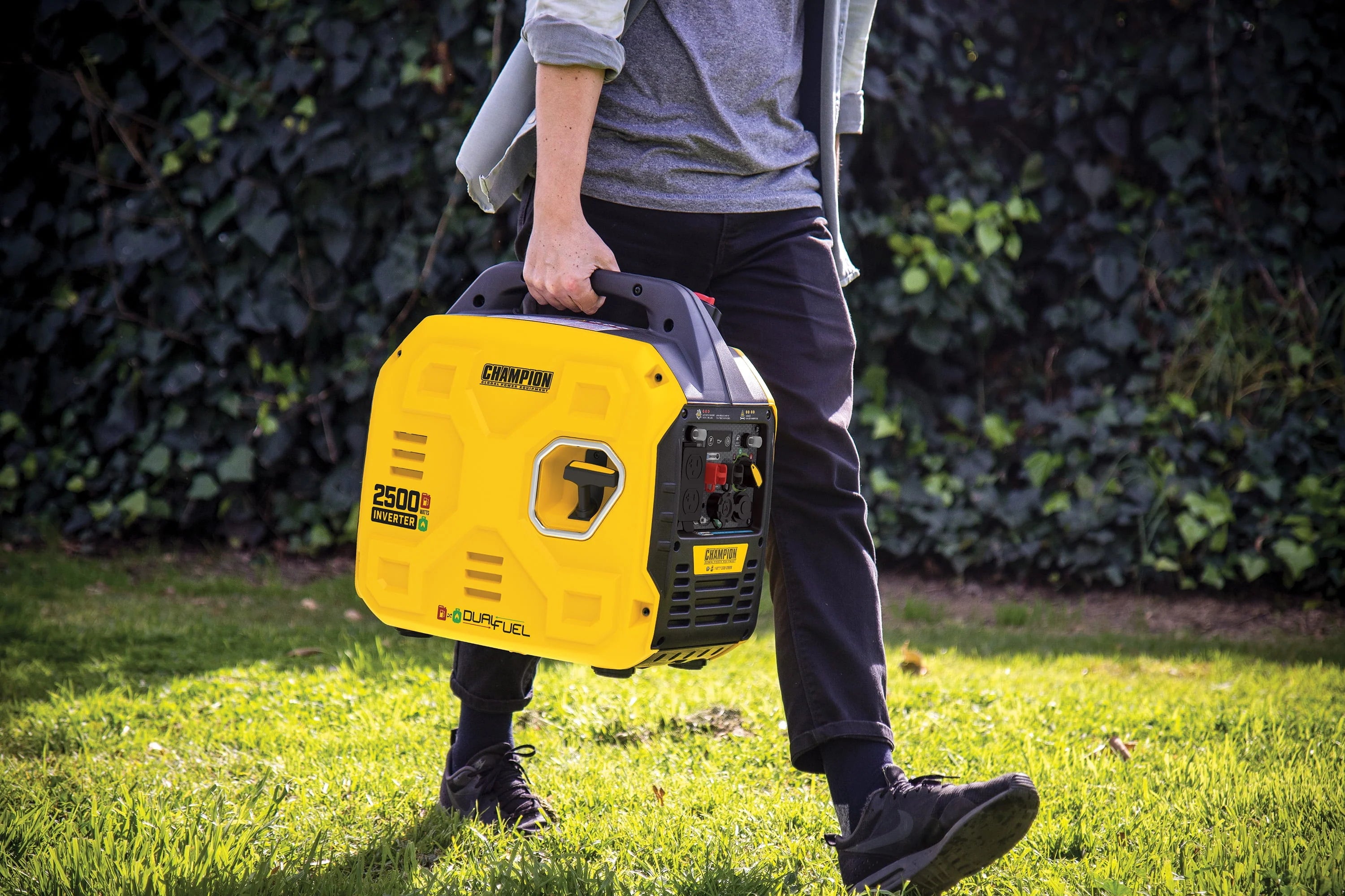 2500-Watt Ultralight Dual Fuel Inverter Generator V99245