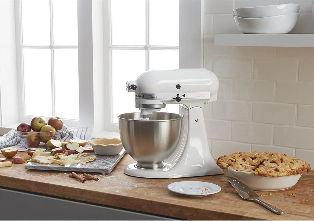 4.5 Q Onyx Black Stand Mixer L7114