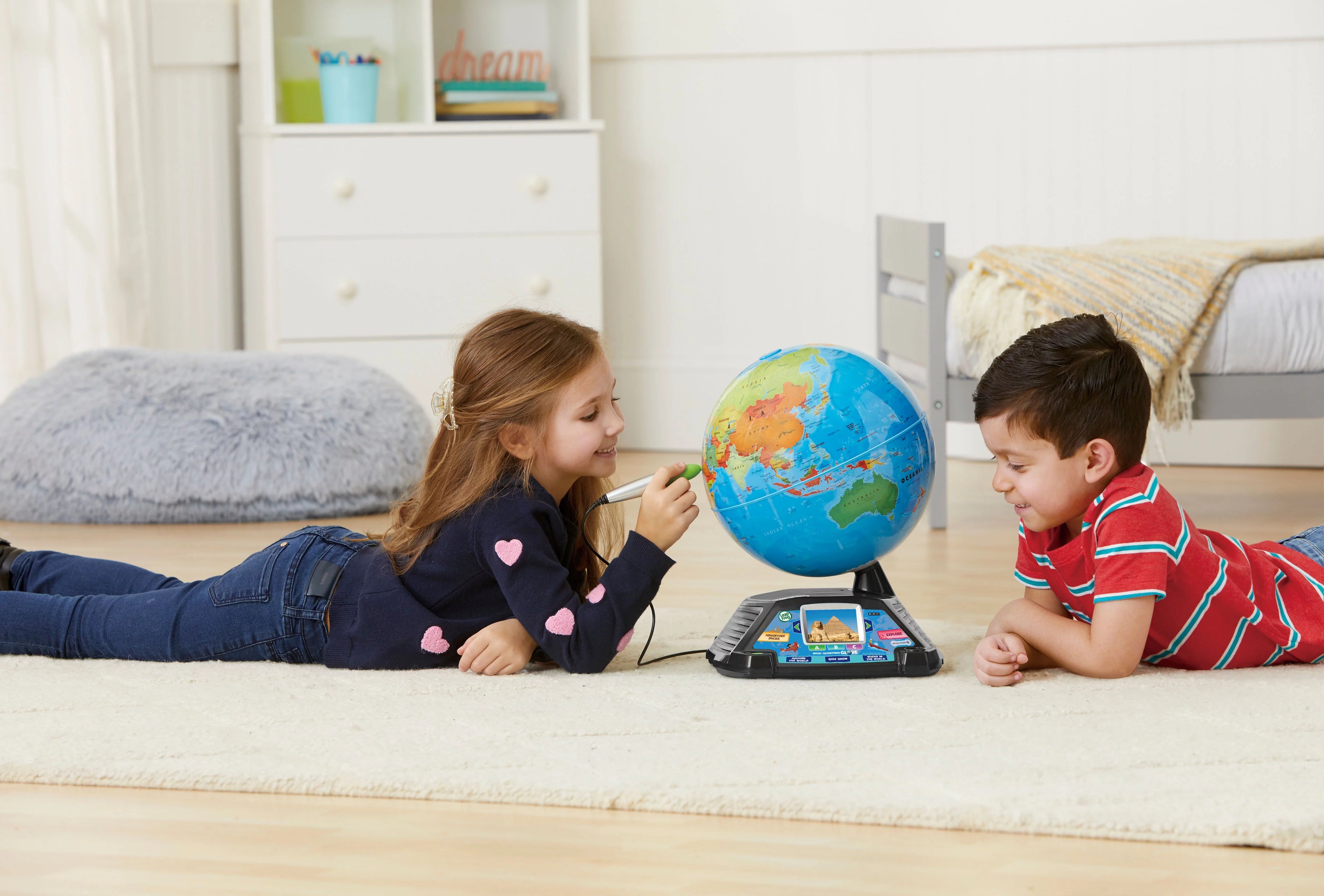 Interactive Globe With 5+ Hours of BBC Video K1070