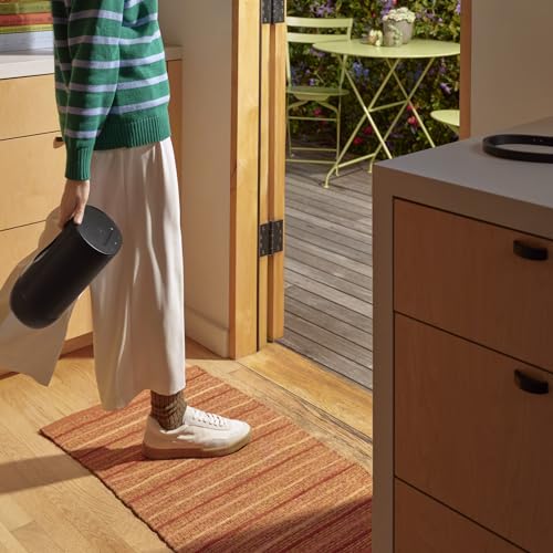 White Wireless Portable Bluetooth Speaker Q330811