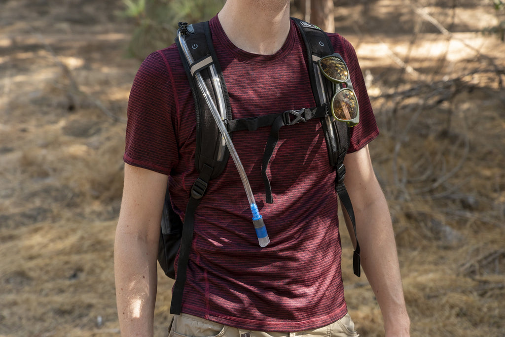Black 16.5 L Hydration Backpack with 2 L Reservoir E415571