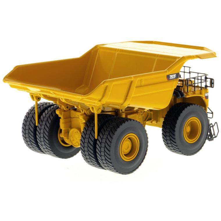 Cat Caterpillar 797F Mining Truck 1 by 125 Diecast Model Z377607