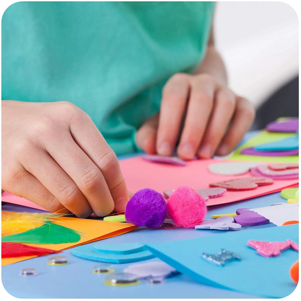 1000 Plus Piece Craft Kit for Kids P124455