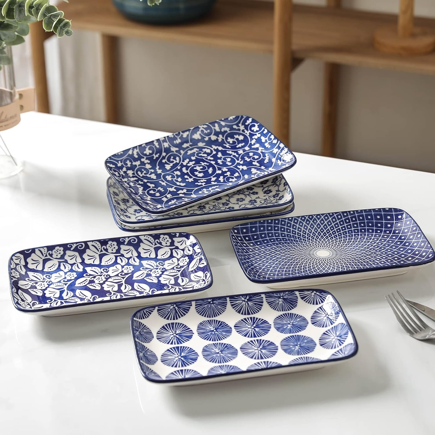16 Pieces Ceramic Dinnerware Set with 8 Inch Rectangular Salad Plates, Blue I984