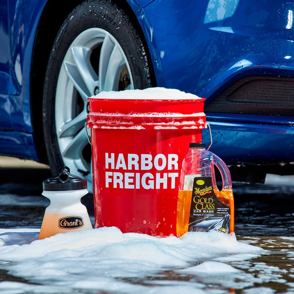 Red 5 Gallon Bucket D169