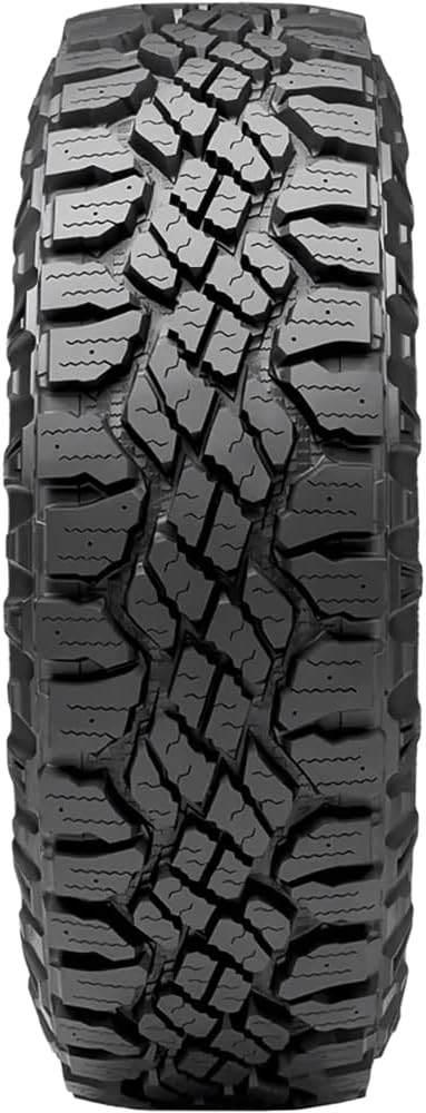 LT235/80R17 120Q Tire M526