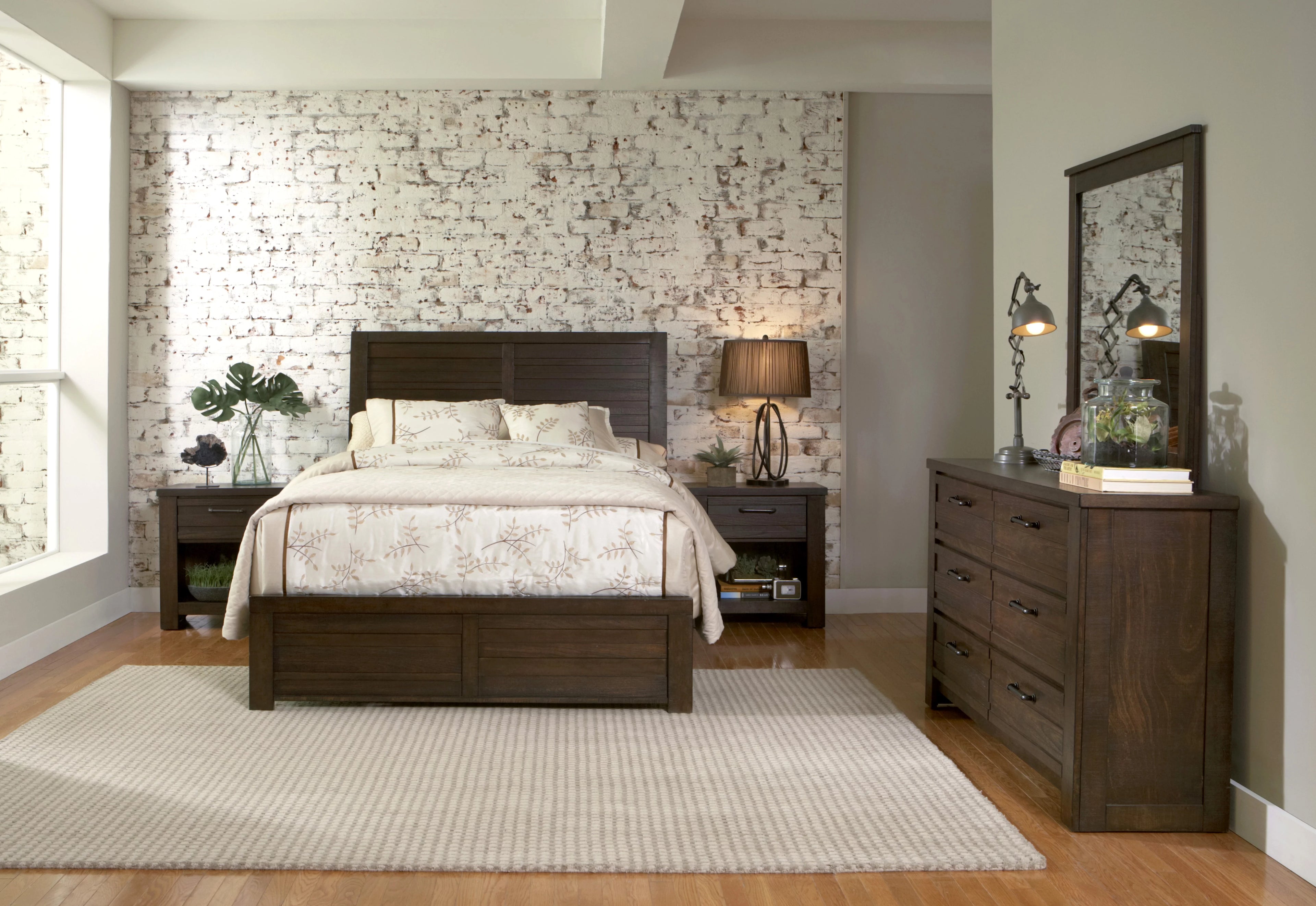Espresso Wood Queen Bedroom Set with Dresser, Mirror, Nightstands, Chest Y104797