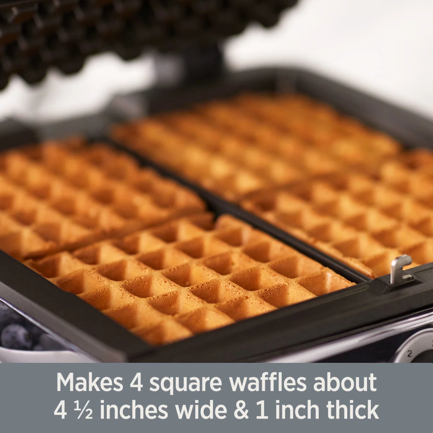 4 slice Belgian Waffle Maker with Removable Plates X894